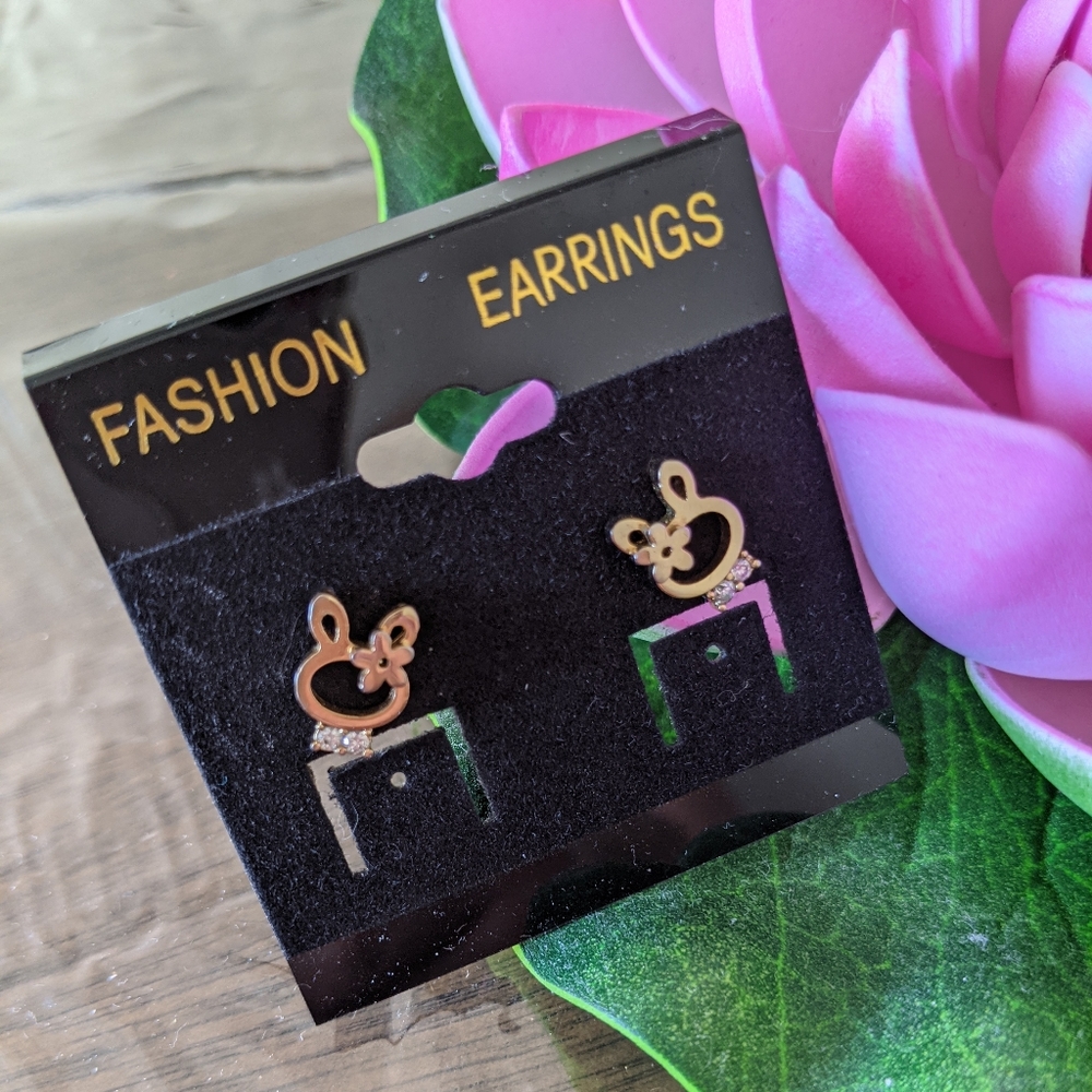 Stud earrings - Picture 2 of 3